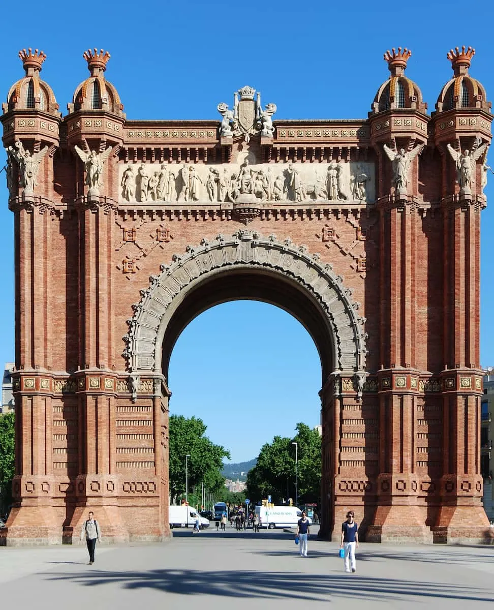 Triumphal Arch, Barcelona