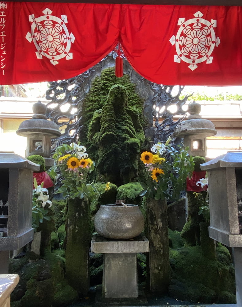 Beco Hozenji Yokocho